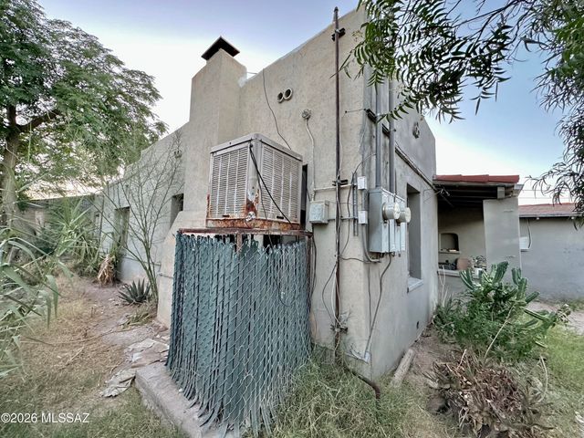 15 N Bonita Avenue, Tucson, AZ 85745