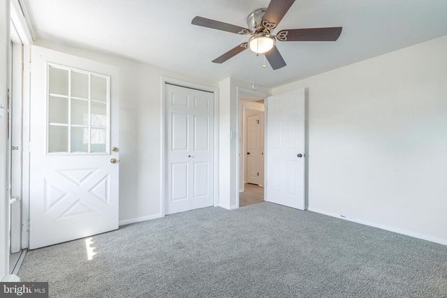 282 E BROADWAY, Red Lion, PA 17356