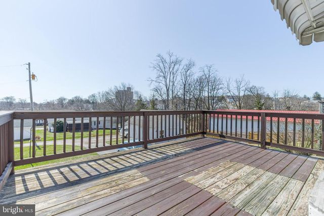 282 E BROADWAY, Red Lion, PA 17356