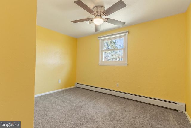 282 E BROADWAY, Red Lion, PA 17356