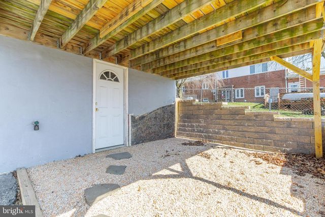 282 E BROADWAY, Red Lion, PA 17356