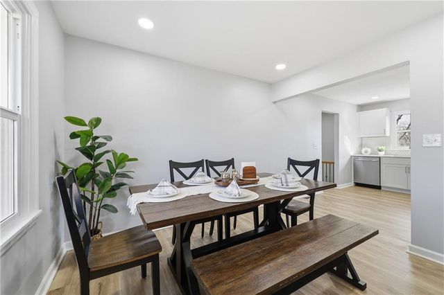 6207 Hedges Avenue, Raytown, MO 64133