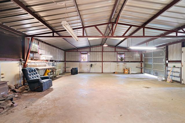 202 4th Street NW, Paris, TX 75460
