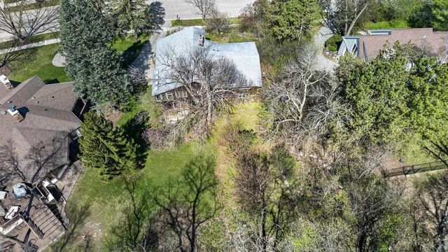 501 Ozark Trail, Madison, WI 53705