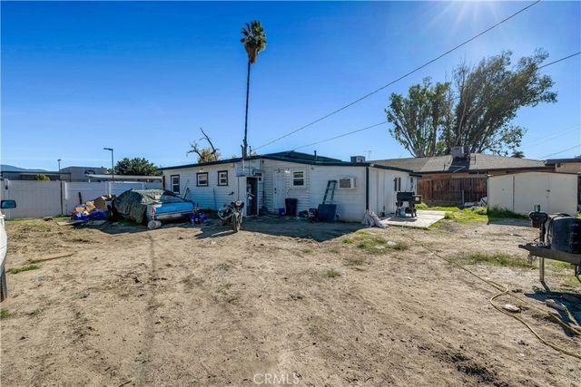 415 N Santa Fe, Hemet, CA 92543