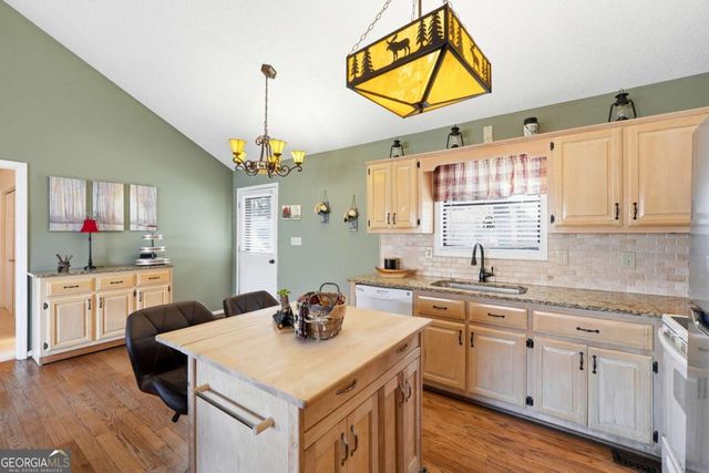 408 Alpine Drive, Jasper, GA 30143