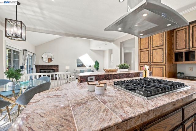 2956 Amoroso Ct, Pleasanton, CA 94566