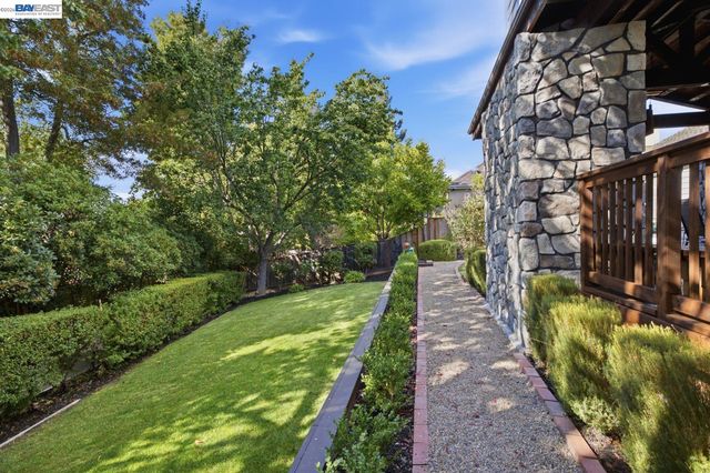 2956 Amoroso Ct, Pleasanton, CA 94566