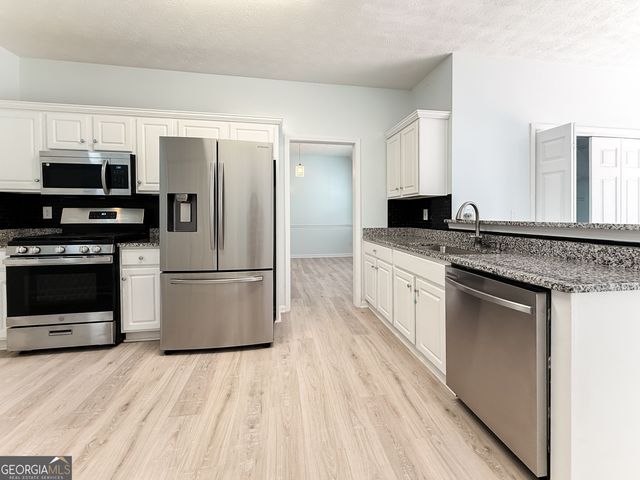 105 Avalon Drive, Mcdonough, GA 30252