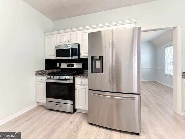 105 Avalon Drive, Mcdonough, GA 30252