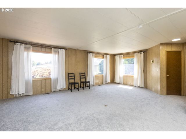 11387 Sw ROYAL VILLA Dr, Portland, OR 97224