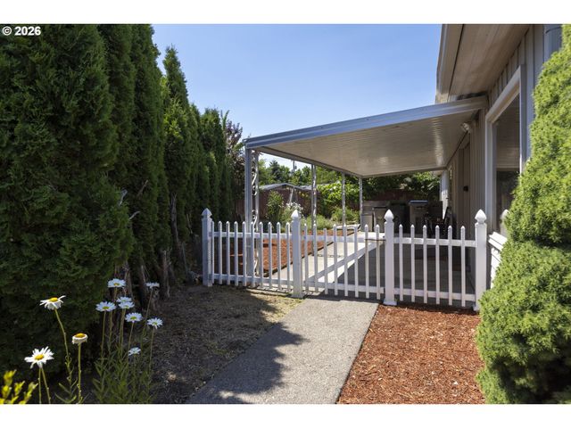 11387 Sw ROYAL VILLA Dr, Portland, OR 97224