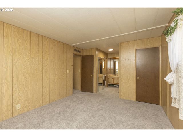 11387 Sw ROYAL VILLA Dr, Portland, OR 97224