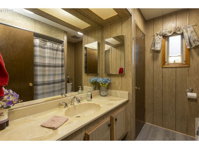 11387 Sw ROYAL VILLA Dr, Portland, OR 97224
