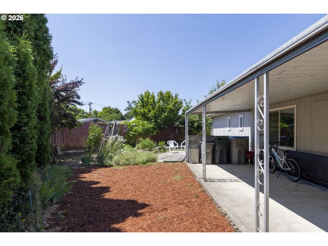 11387 Sw ROYAL VILLA Dr, Portland, OR 97224