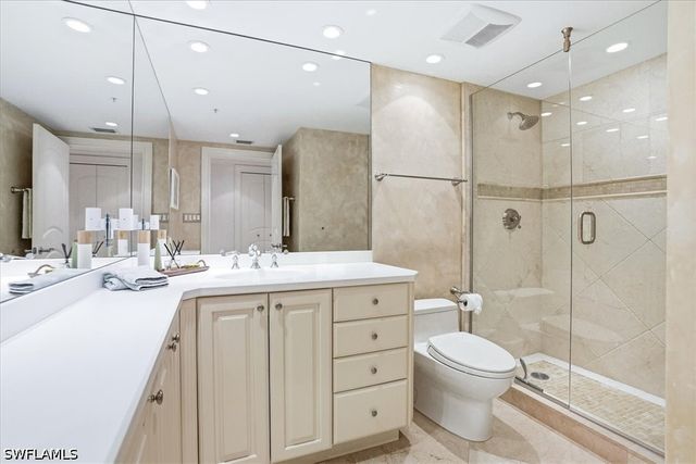 7515 Pelican Bay BLVD 5C, Naples, FL 34108