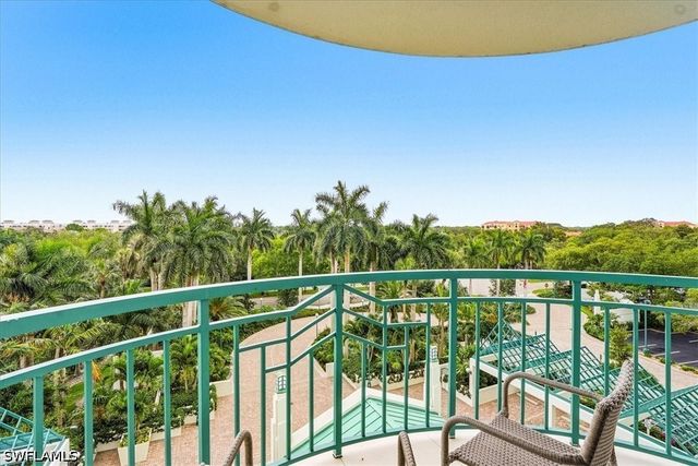 7515 Pelican Bay BLVD 5C, Naples, FL 34108