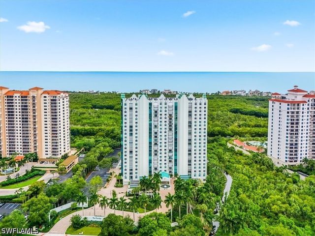 7515 Pelican Bay BLVD 5C, Naples, FL 34108