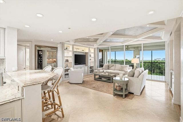 7515 Pelican Bay BLVD 5C, Naples, FL 34108