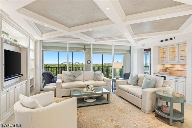 7515 Pelican Bay BLVD 5C, Naples, FL 34108