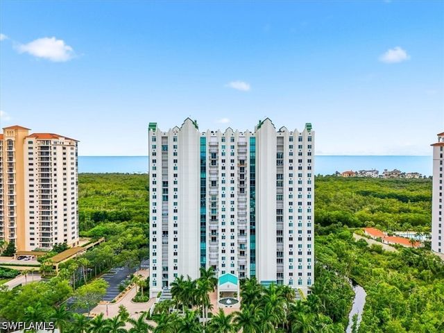 7515 Pelican Bay BLVD 5C, Naples, FL 34108