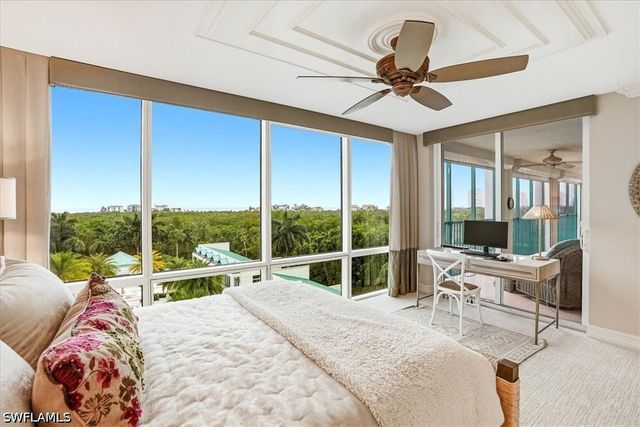 7515 Pelican Bay BLVD 5C, Naples, FL 34108