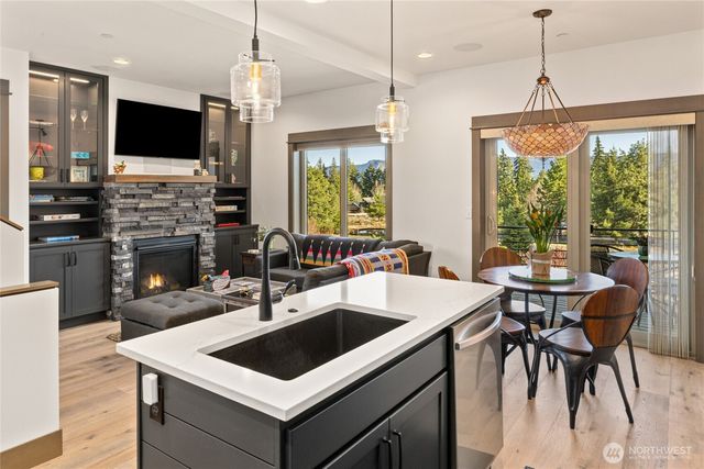 10 Wildflower Loop, Cle Elum, WA 98922