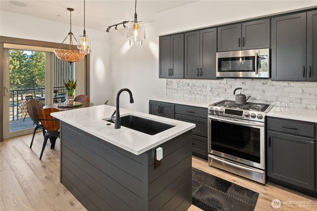 10 Wildflower Loop, Cle Elum, WA 98922