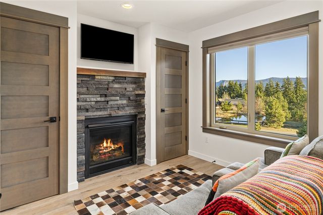 10 Wildflower Loop, Cle Elum, WA 98922