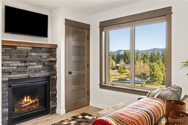 10 Wildflower Loop, Cle Elum, WA 98922