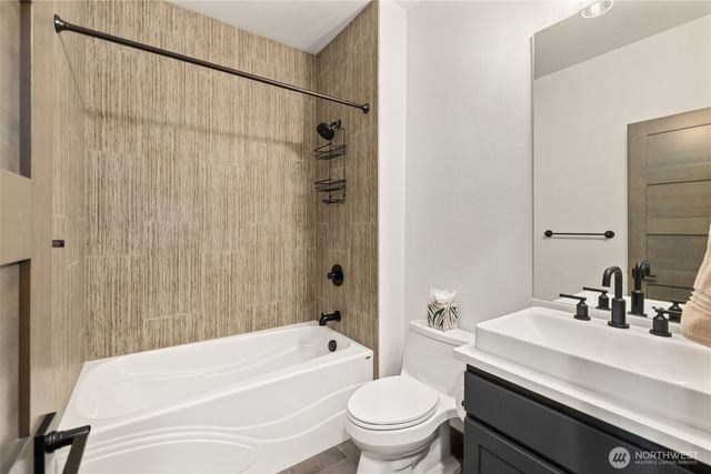 10 Wildflower Loop, Cle Elum, WA 98922