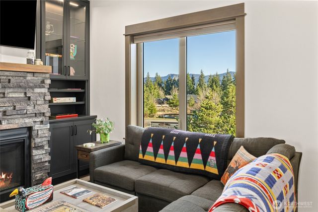 10 Wildflower Loop, Cle Elum, WA 98922