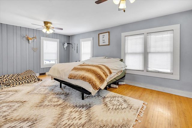 21626 Oak Grove Road, Harvard, IL 60033