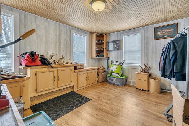 21626 Oak Grove Road, Harvard, IL 60033