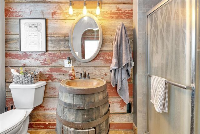 21626 Oak Grove Road, Harvard, IL 60033