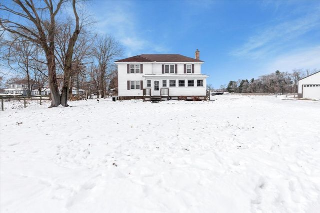 21626 Oak Grove Road, Harvard, IL 60033