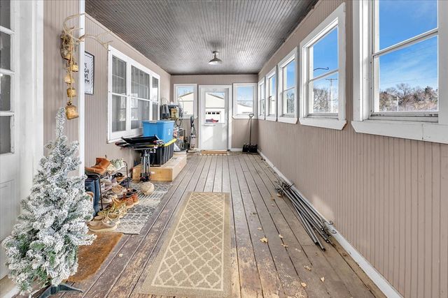 21626 Oak Grove Road, Harvard, IL 60033