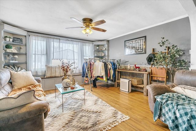 21626 Oak Grove Road, Harvard, IL 60033