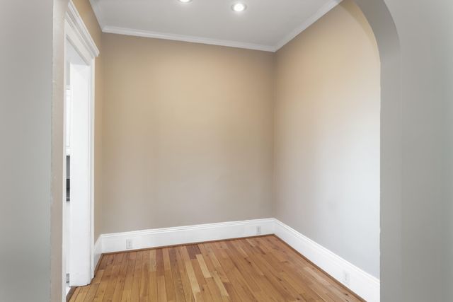 900 Vine Street 8, Chattanooga, TN 37403