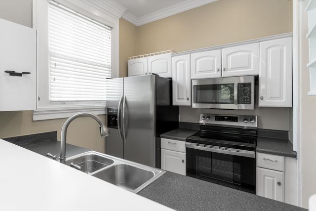 900 Vine Street 8, Chattanooga, TN 37403