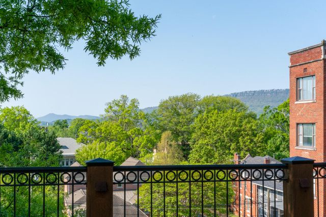 900 Vine Street 8, Chattanooga, TN 37403