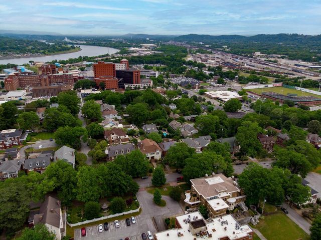 900 Vine Street 8, Chattanooga, TN 37403