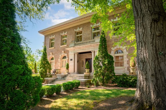 900 Vine Street 8, Chattanooga, TN 37403