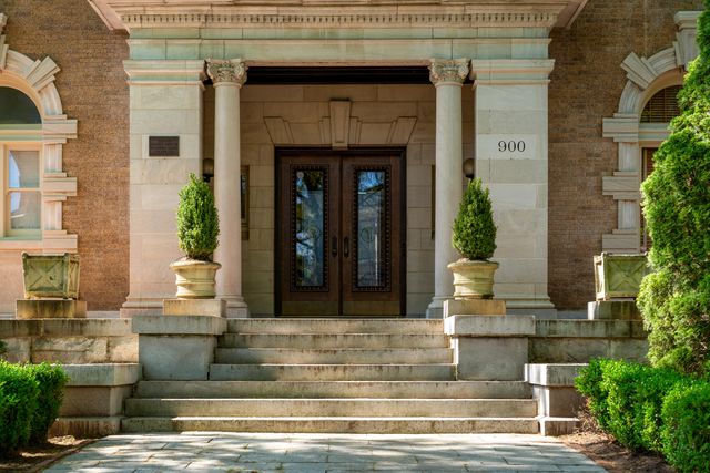 900 Vine Street 8, Chattanooga, TN 37403