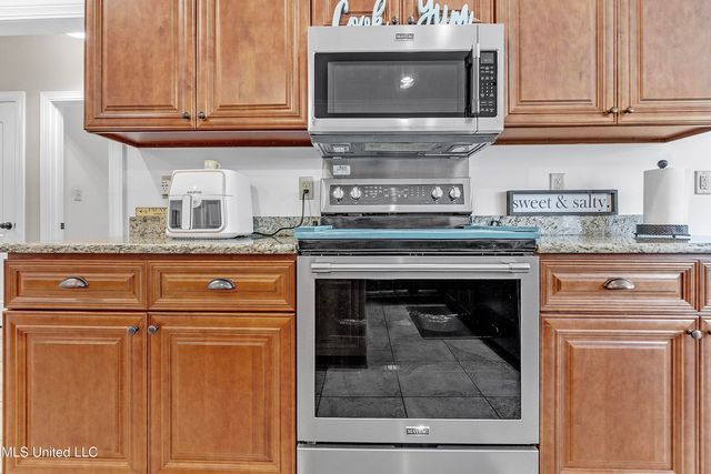 1655 Rutherford Cove, Nesbit, MS 38651