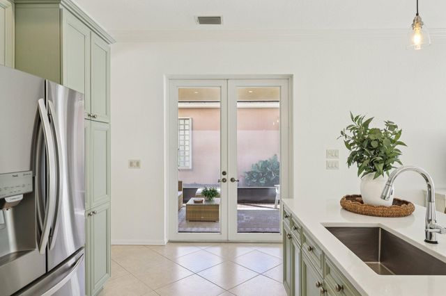 243 Isle Verde Way, Palm Beach Gardens, FL 33418