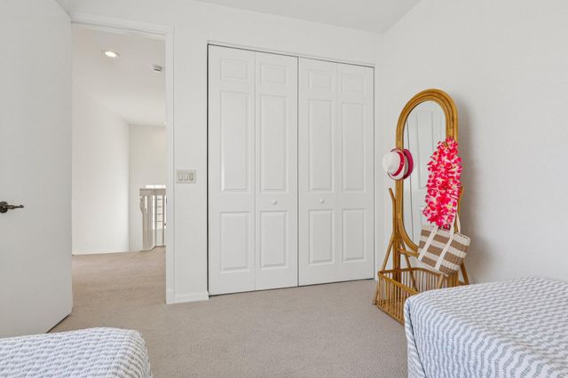 243 Isle Verde Way, Palm Beach Gardens, FL 33418