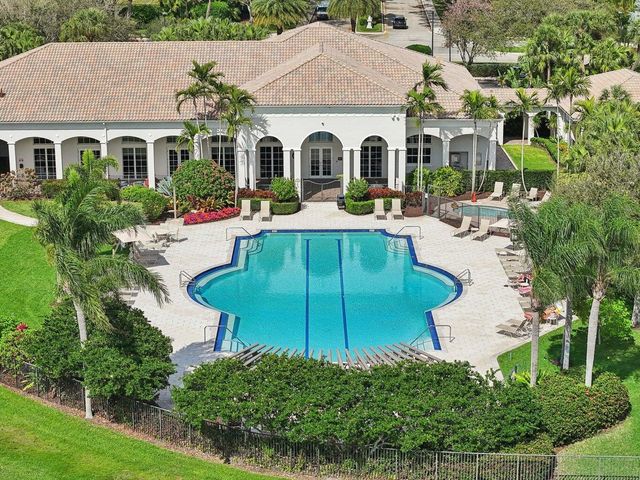 243 Isle Verde Way, Palm Beach Gardens, FL 33418