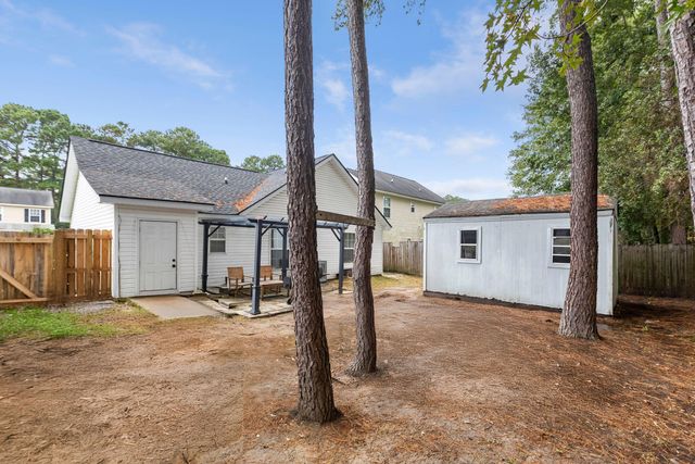211 Bainsbury Lane, Summerville, SC 29483