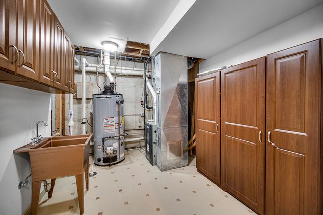 441 Delaware Circle, Bolingbrook, IL 60440